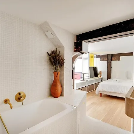Bright Loft With Terrace - Belleville Apartment Paris